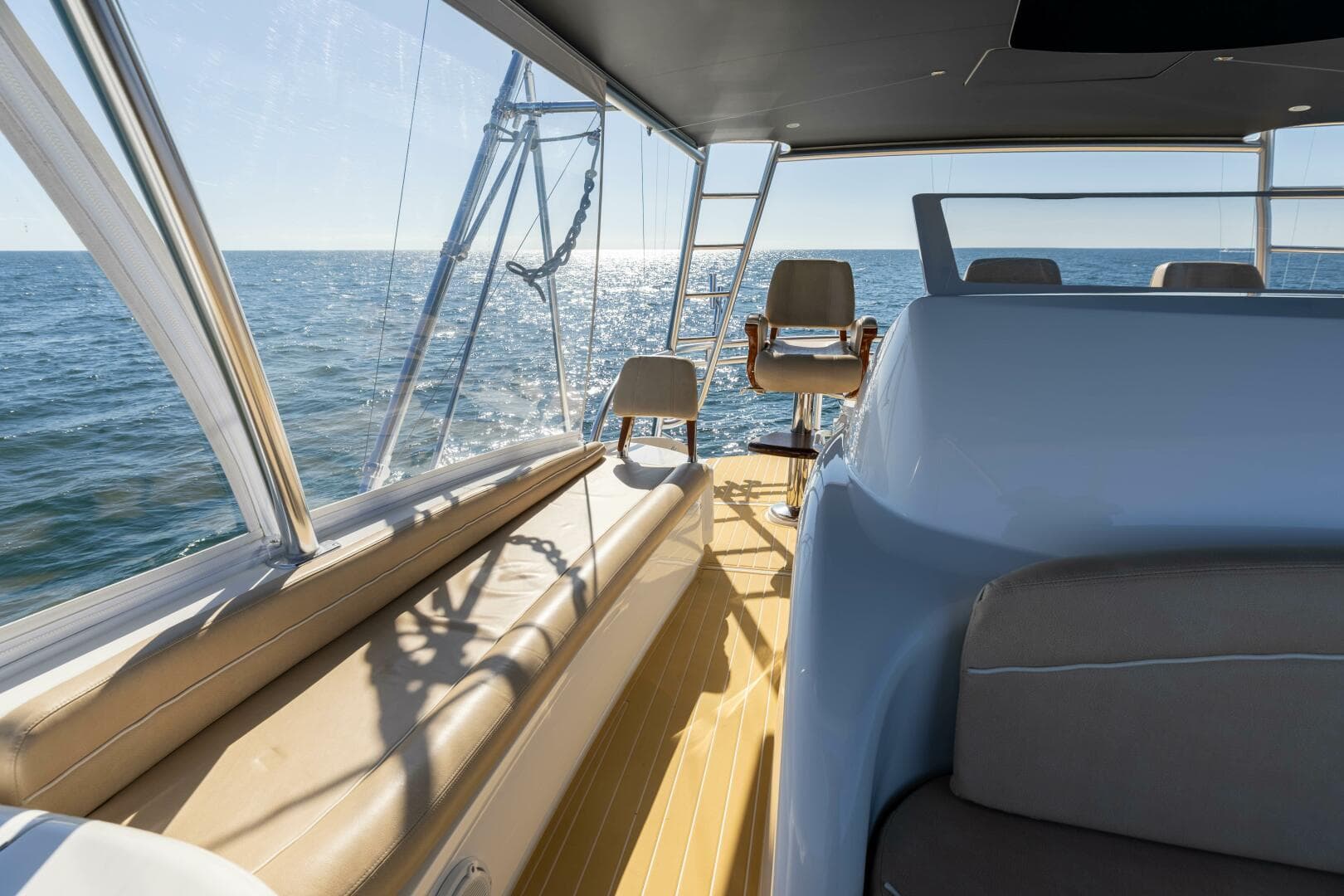 2020 Viking 62 Convertible — photo 42