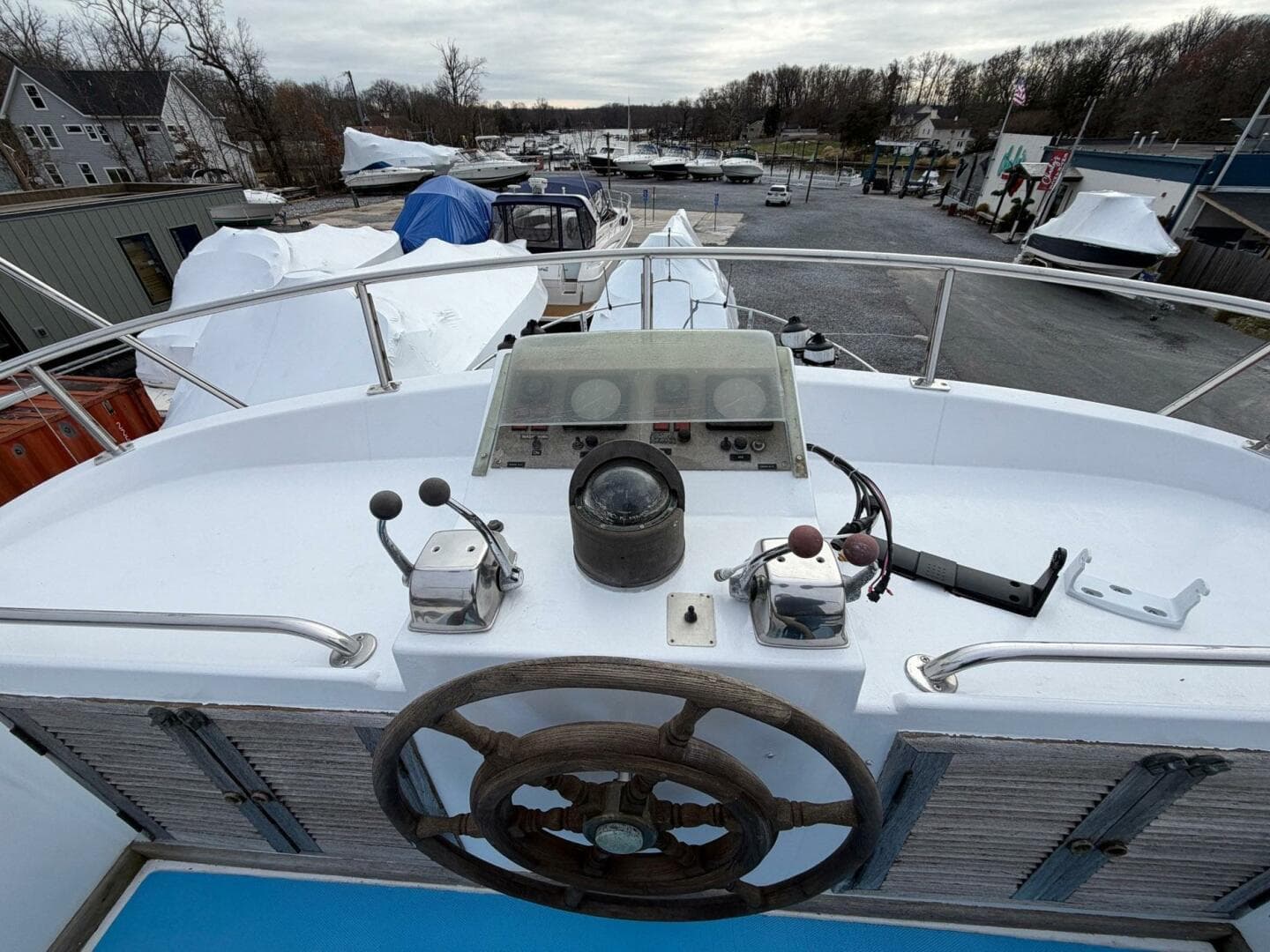 1984 Golden Star Trawler — photo 18