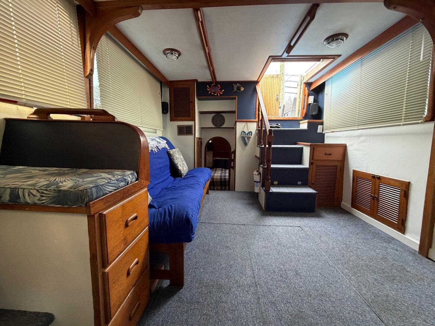 1984 Golden Star Trawler — photo 36