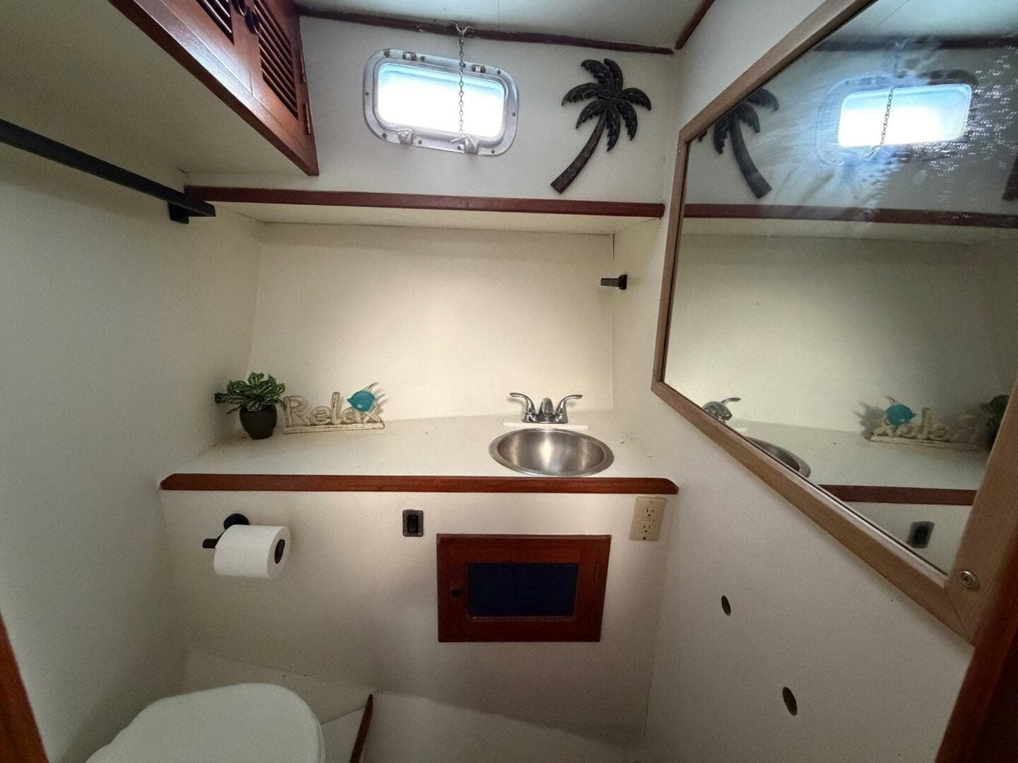 1984 Golden Star Trawler — photo 44