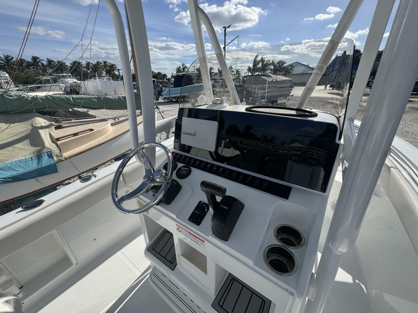 2021 Sea Hunt Ultra 219 — photo 22