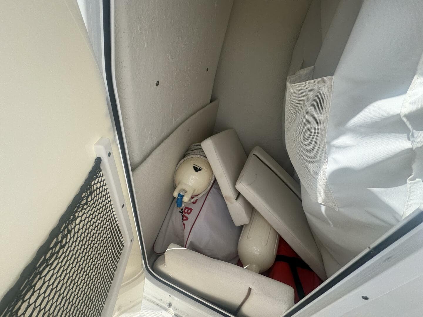 2021 Sea Hunt Ultra 219 — photo 29