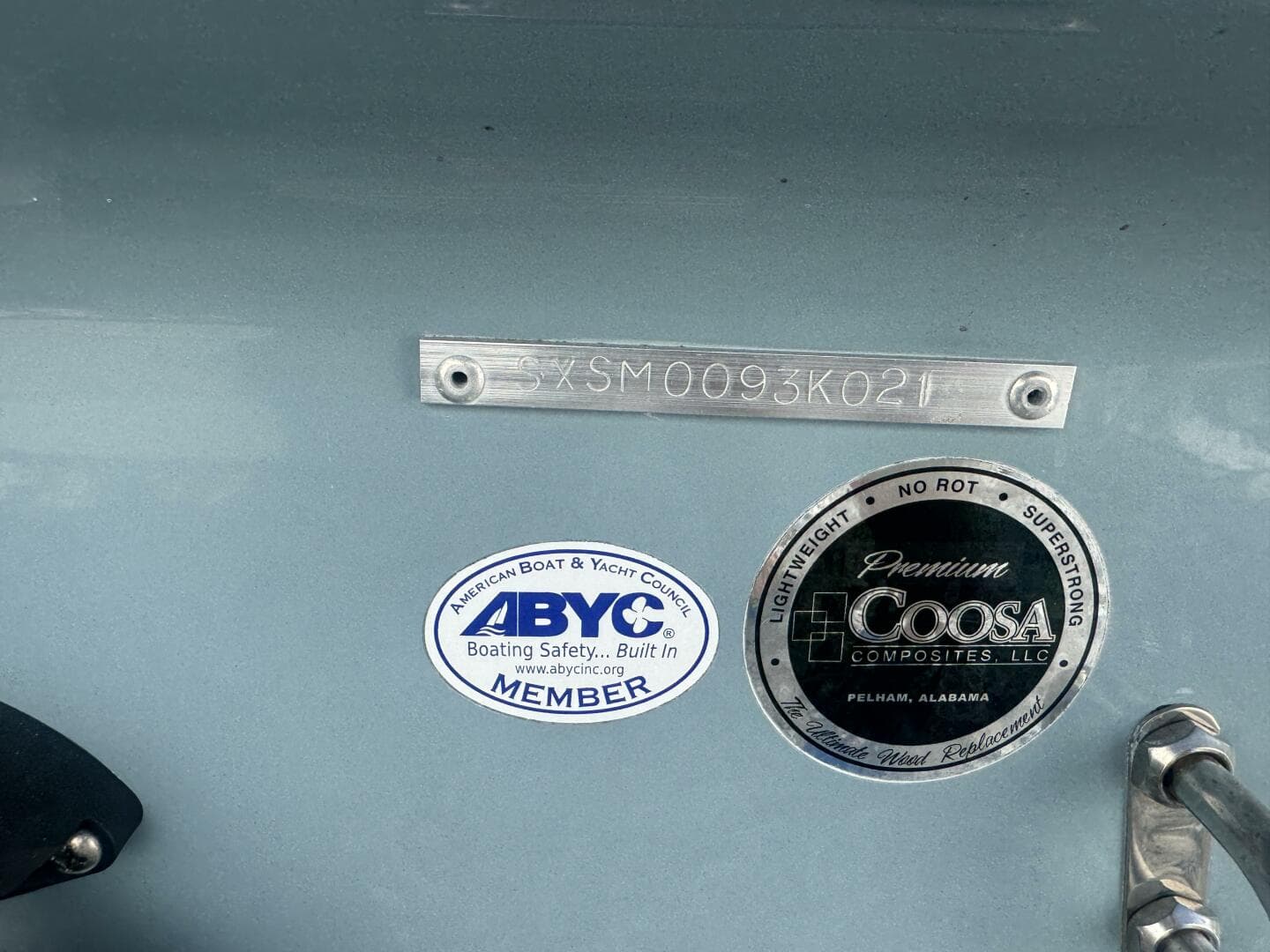 2021 Sea Hunt Ultra 219 — photo 13