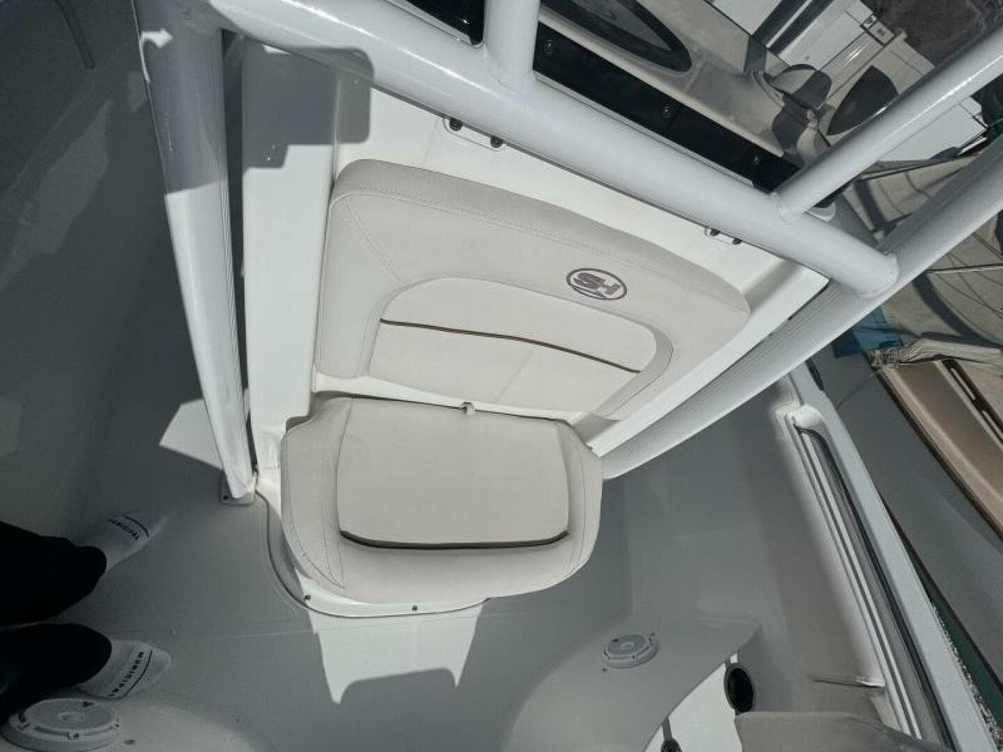 2021 Sea Hunt Ultra 219 — photo 26