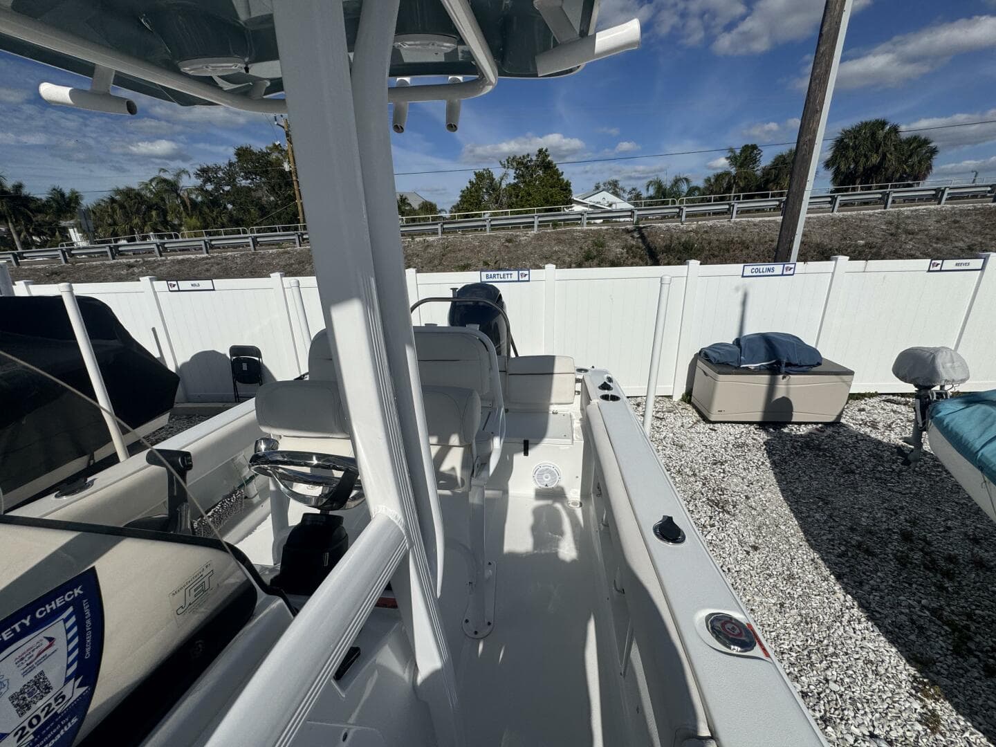 2021 Sea Hunt Ultra 219 — photo 30