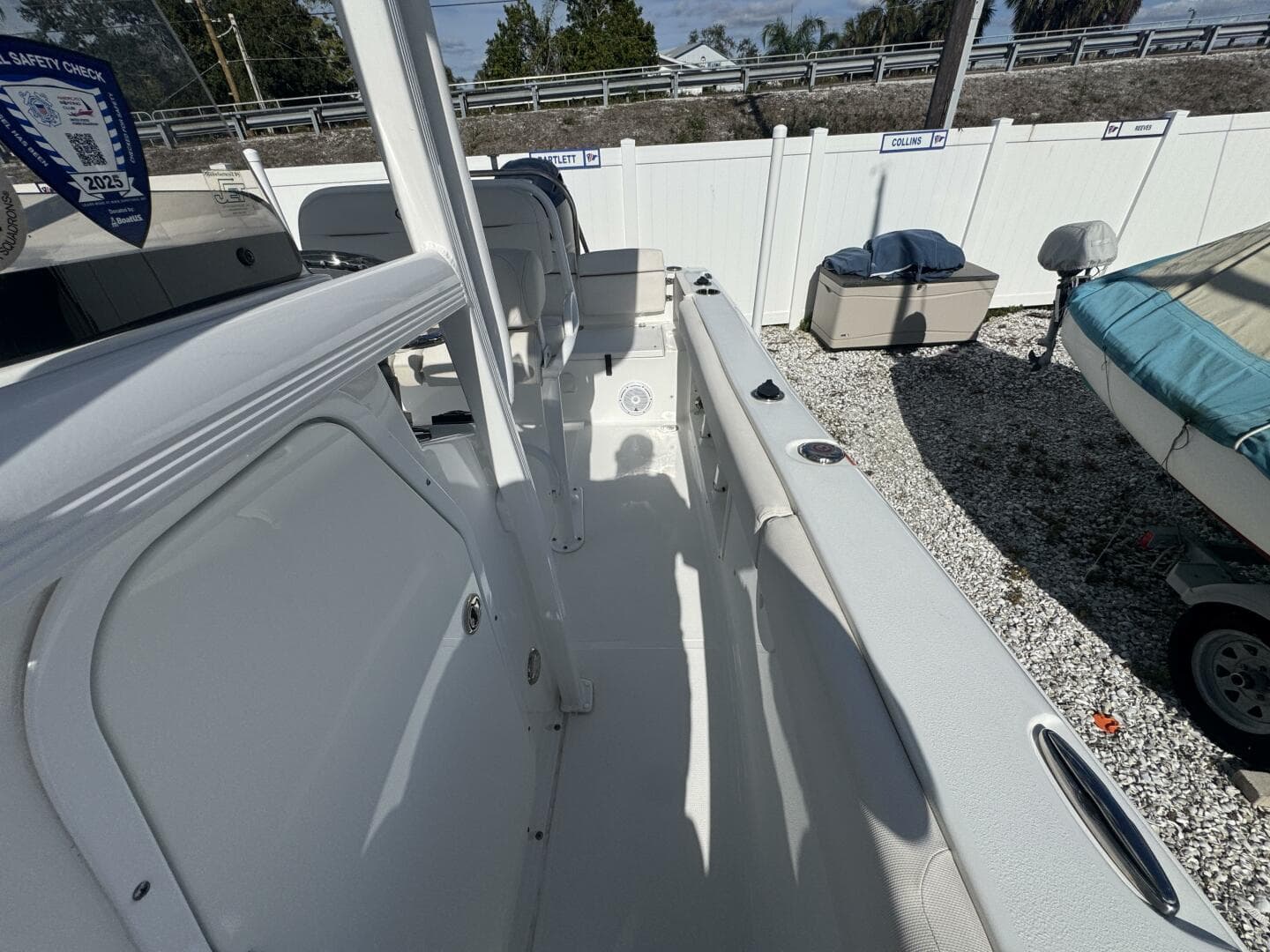 2021 Sea Hunt Ultra 219 — photo 28