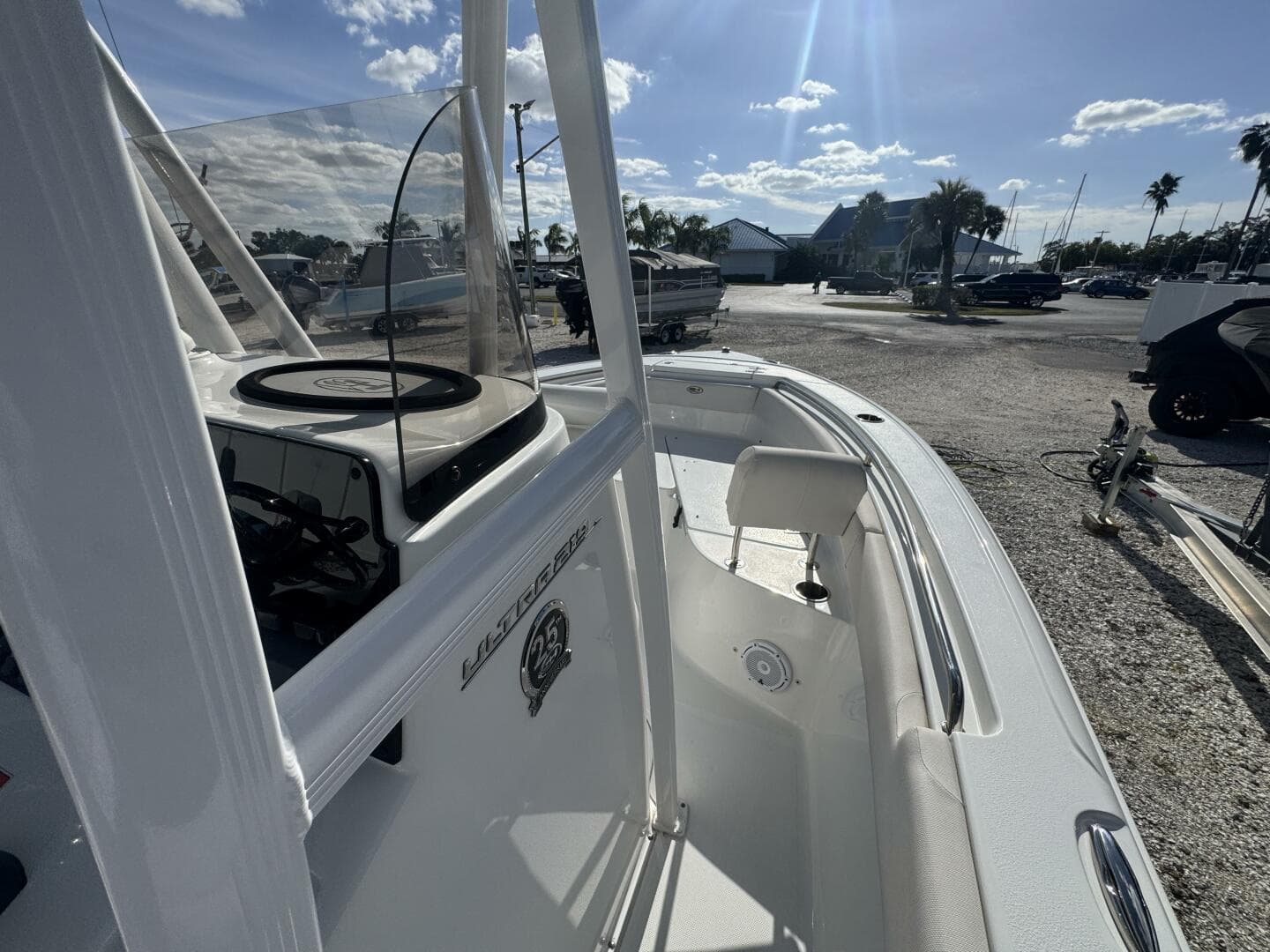 2021 Sea Hunt Ultra 219 — photo 23