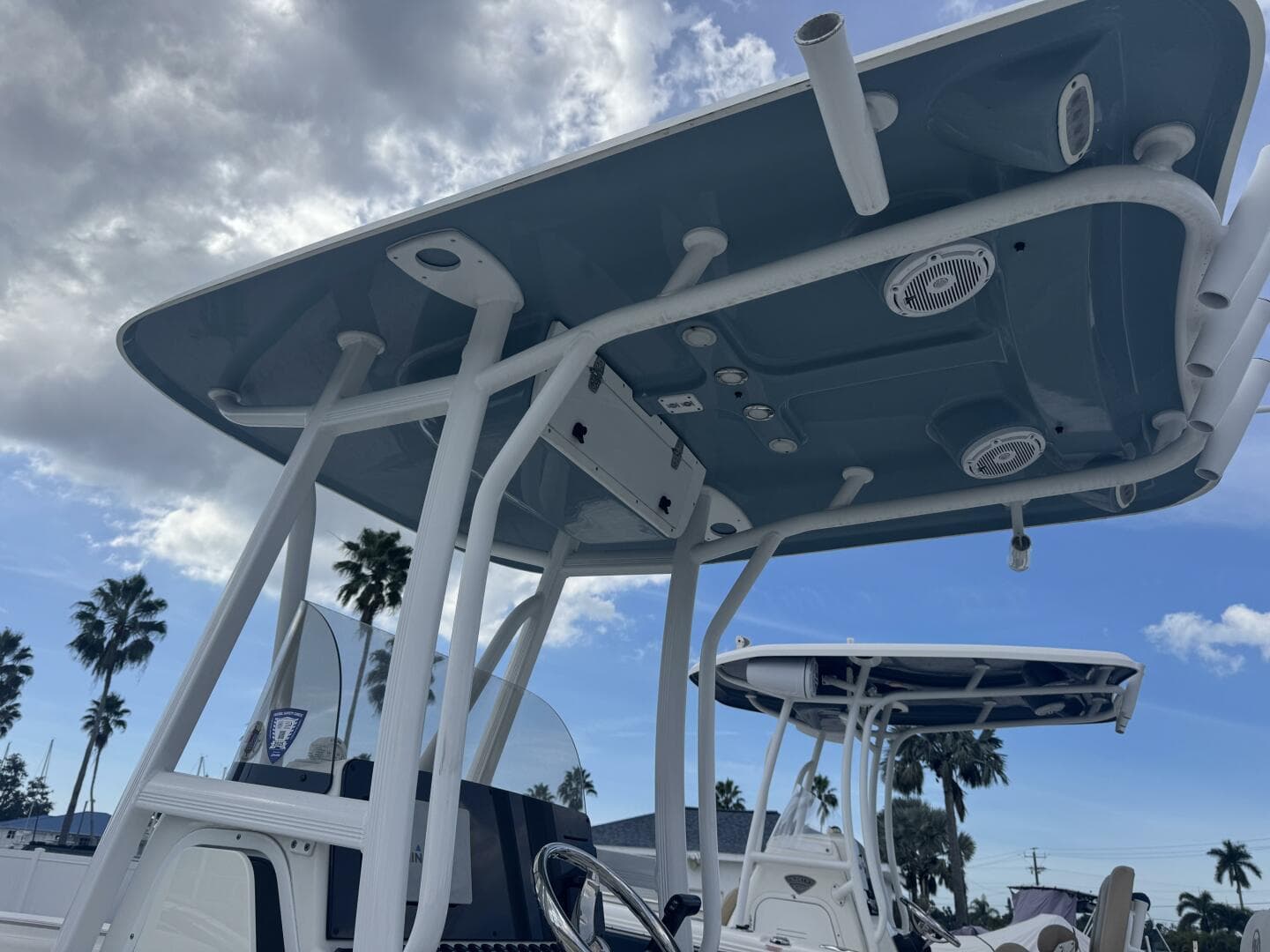 2021 Sea Hunt Ultra 219 — photo 14