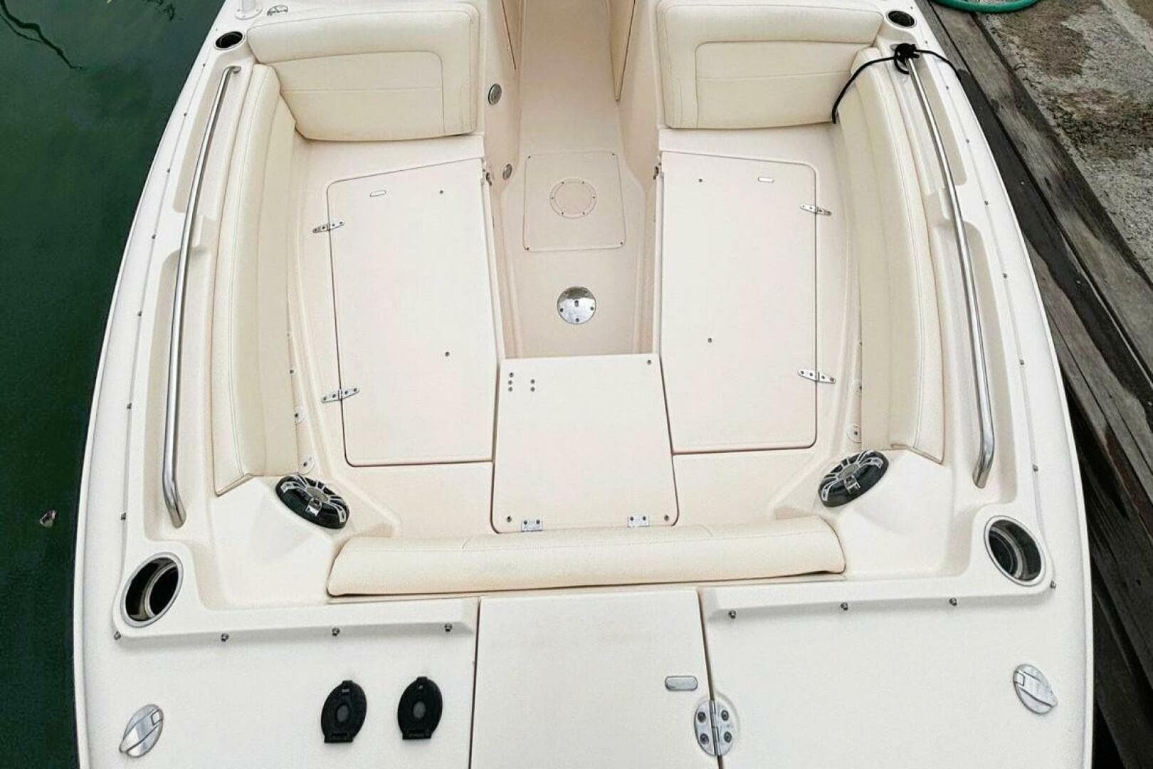 2021 Grady-White Freedom 285 — photo 12