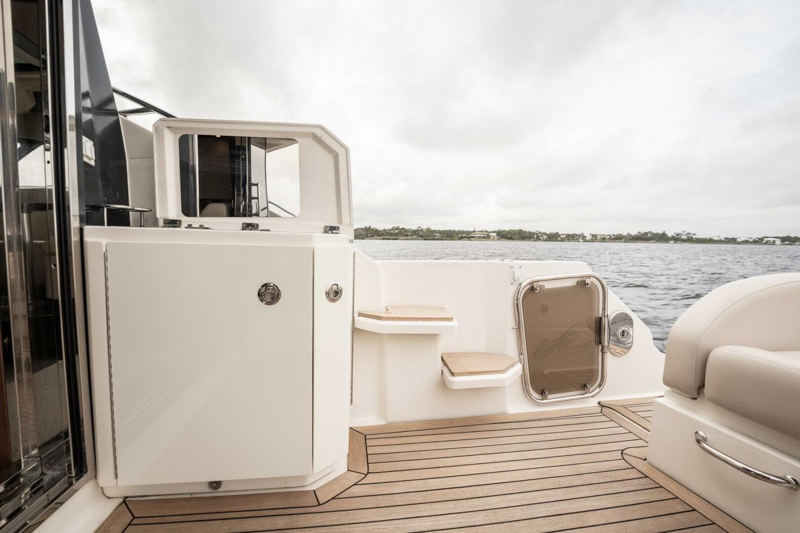 2015 Sea Ray 510 Sundancer — photo 114