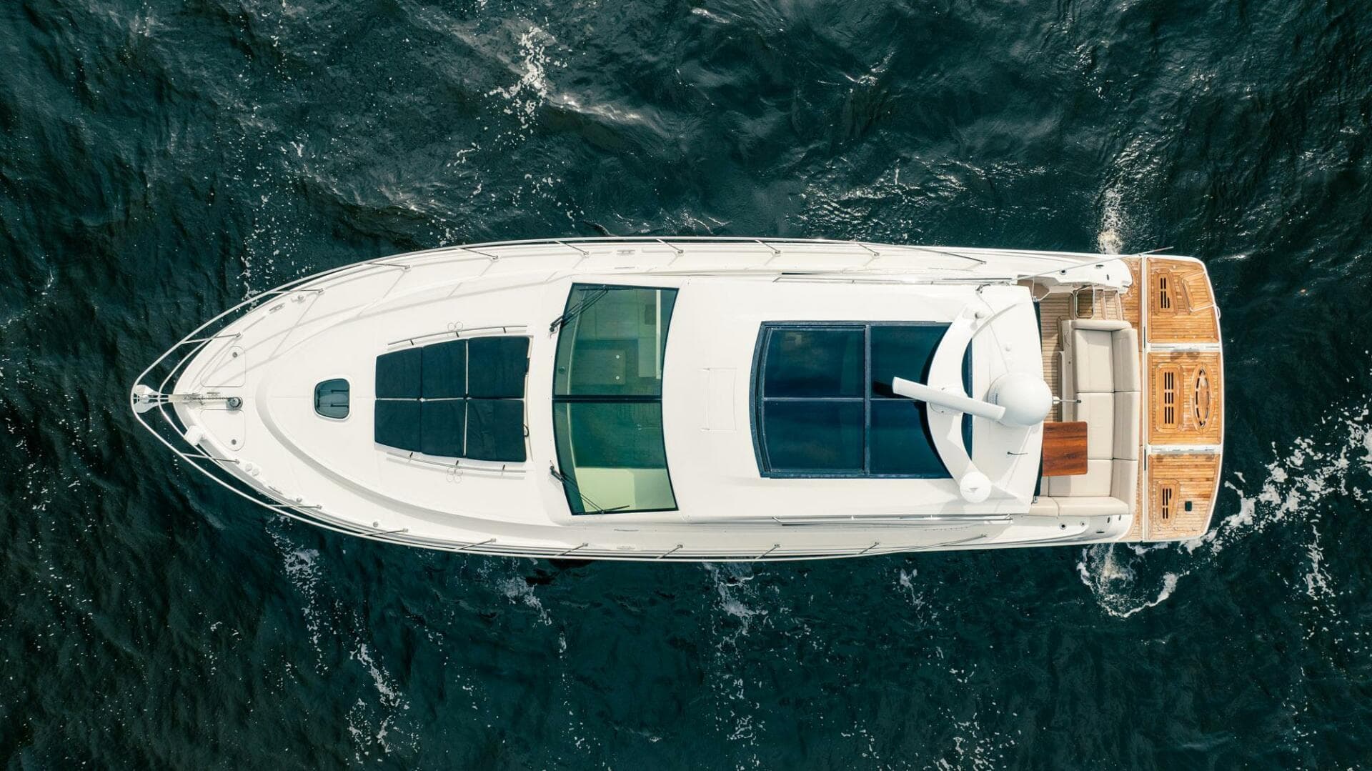 2015 Sea Ray 510 Sundancer — photo 129