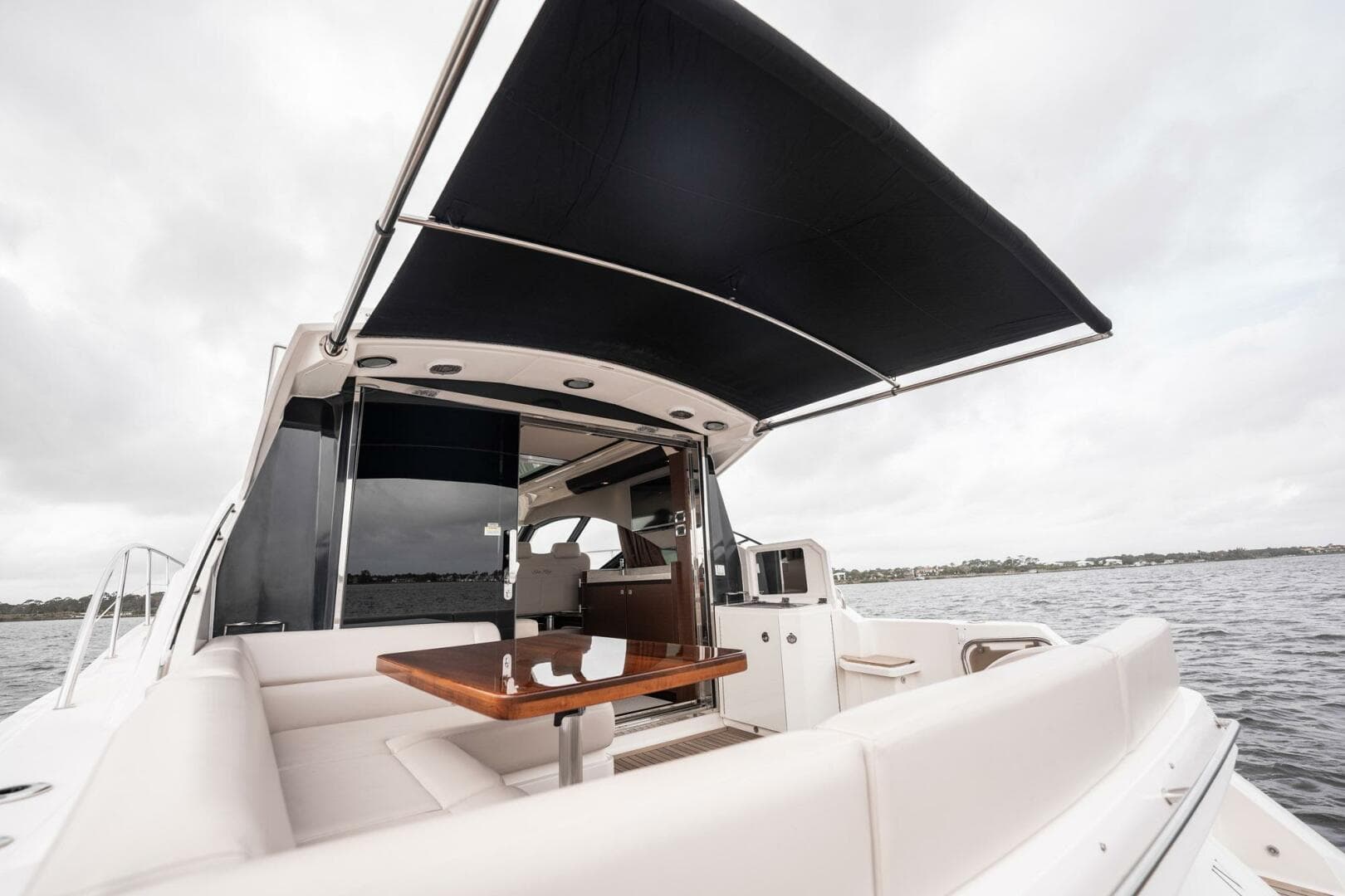 2015 Sea Ray 510 Sundancer — photo 116