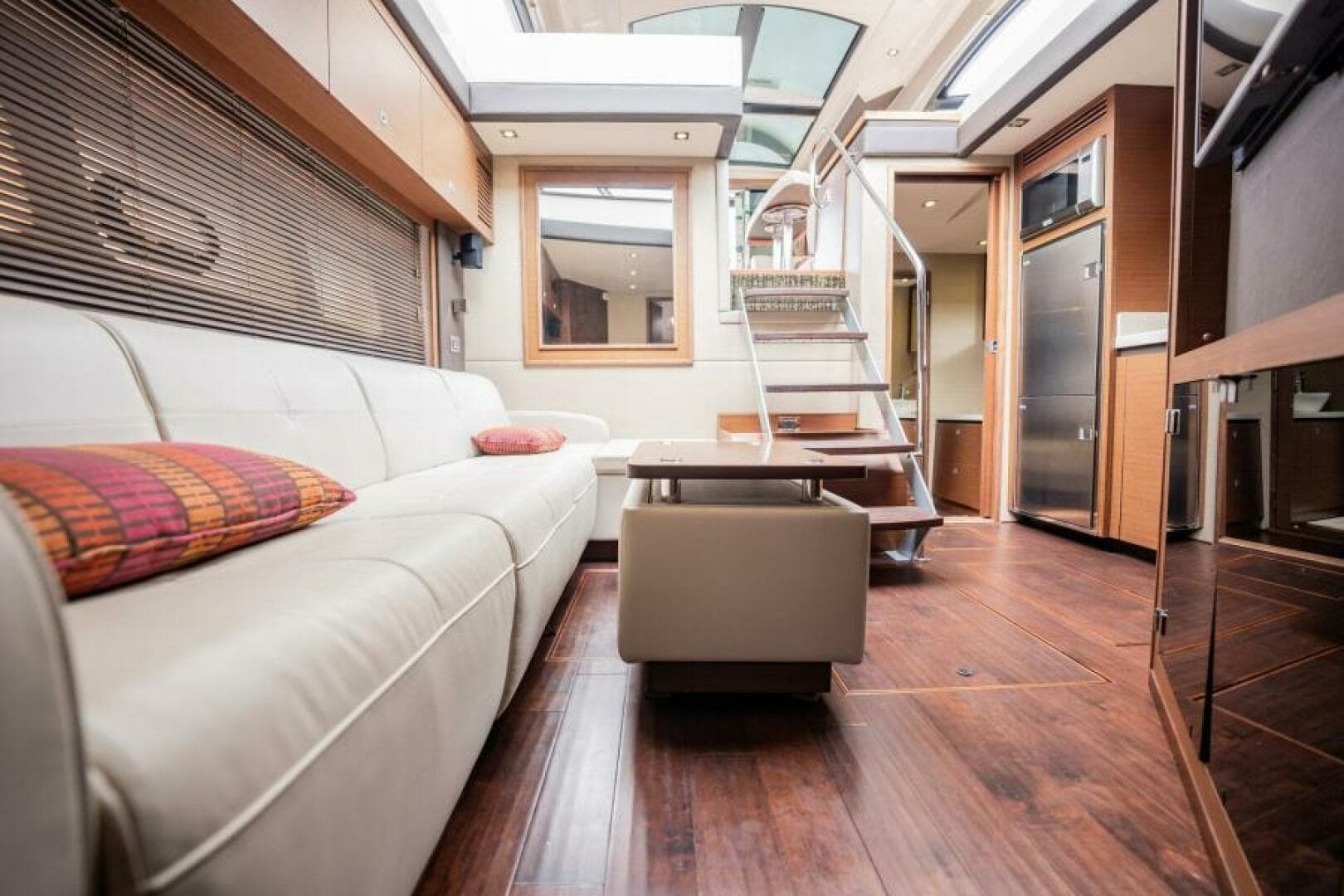 2015 Sea Ray 510 Sundancer — photo 28