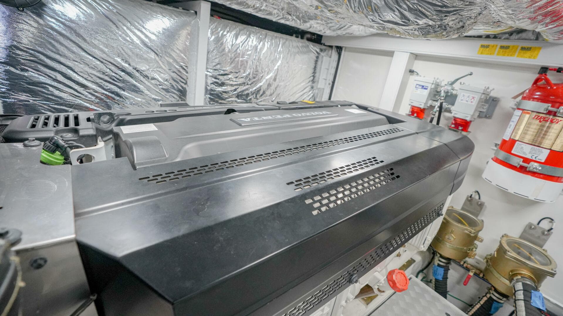 2022 Princess F55 — photo 70