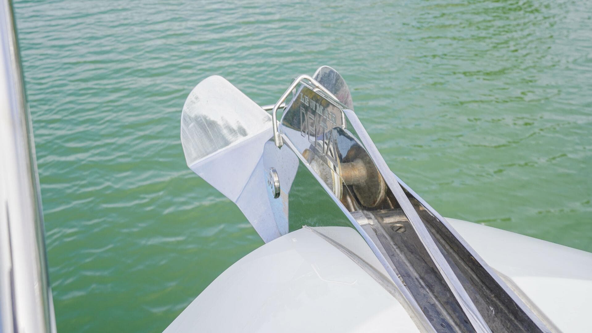 2022 Princess F55 — photo 20