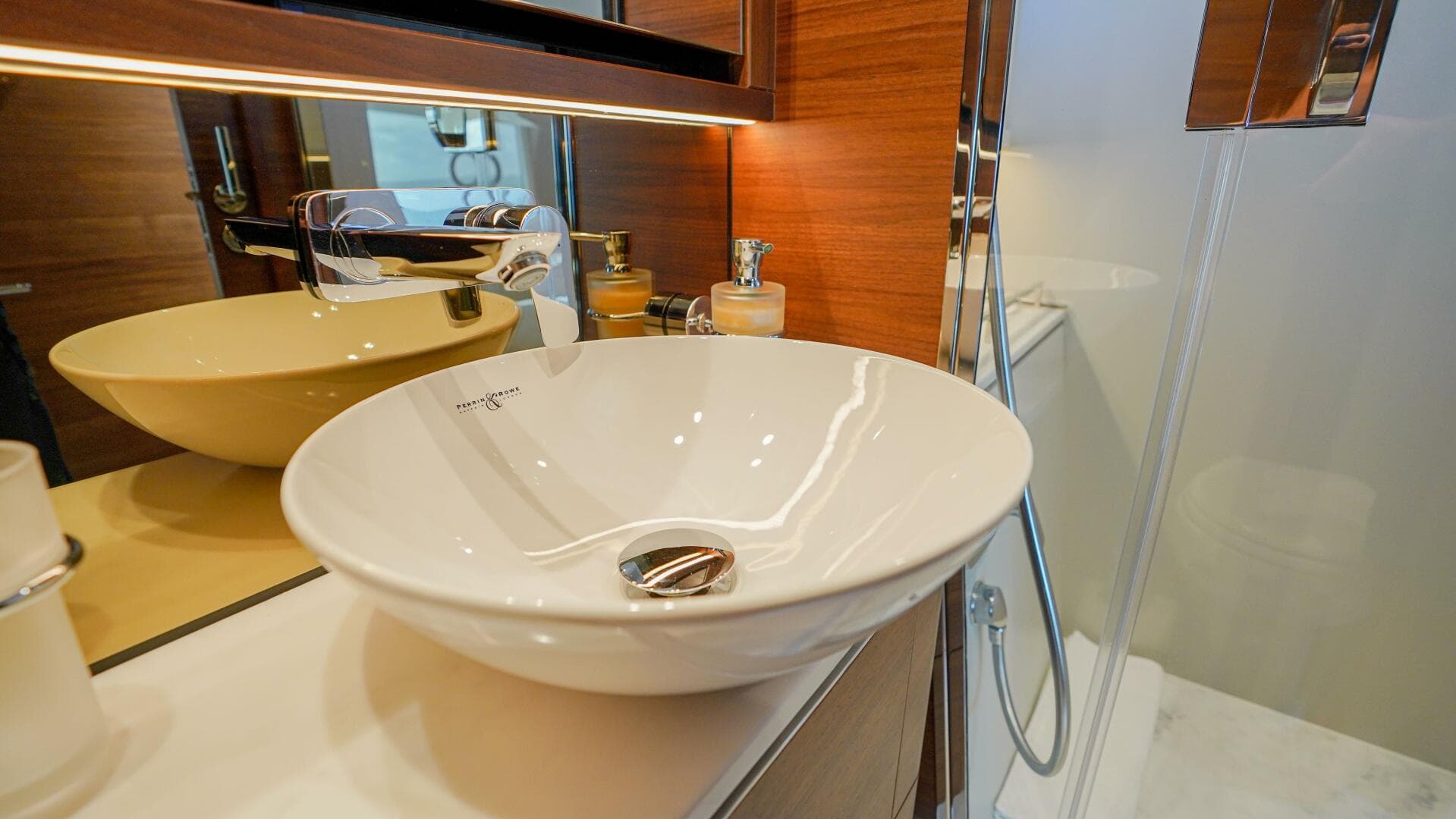 2022 Princess F55 — photo 50