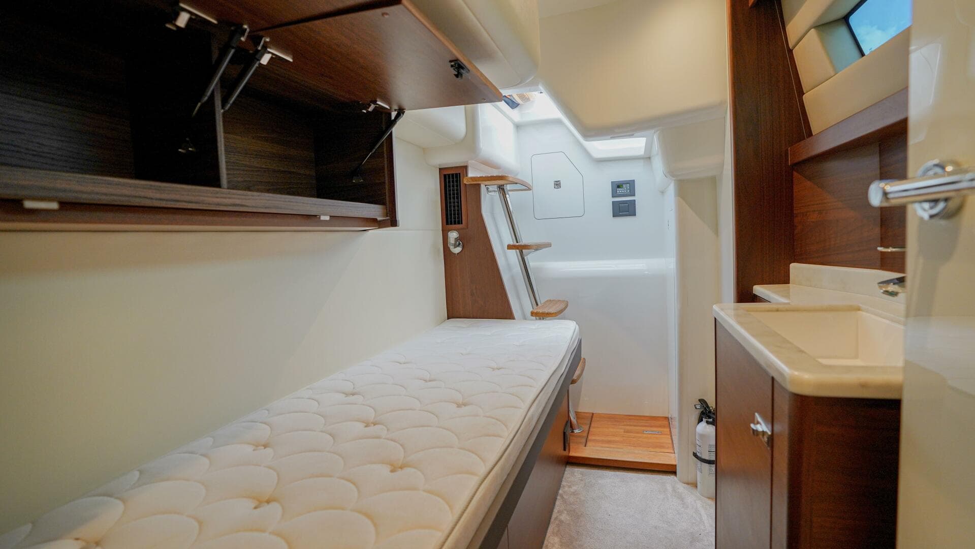 2022 Princess F55 — photo 71