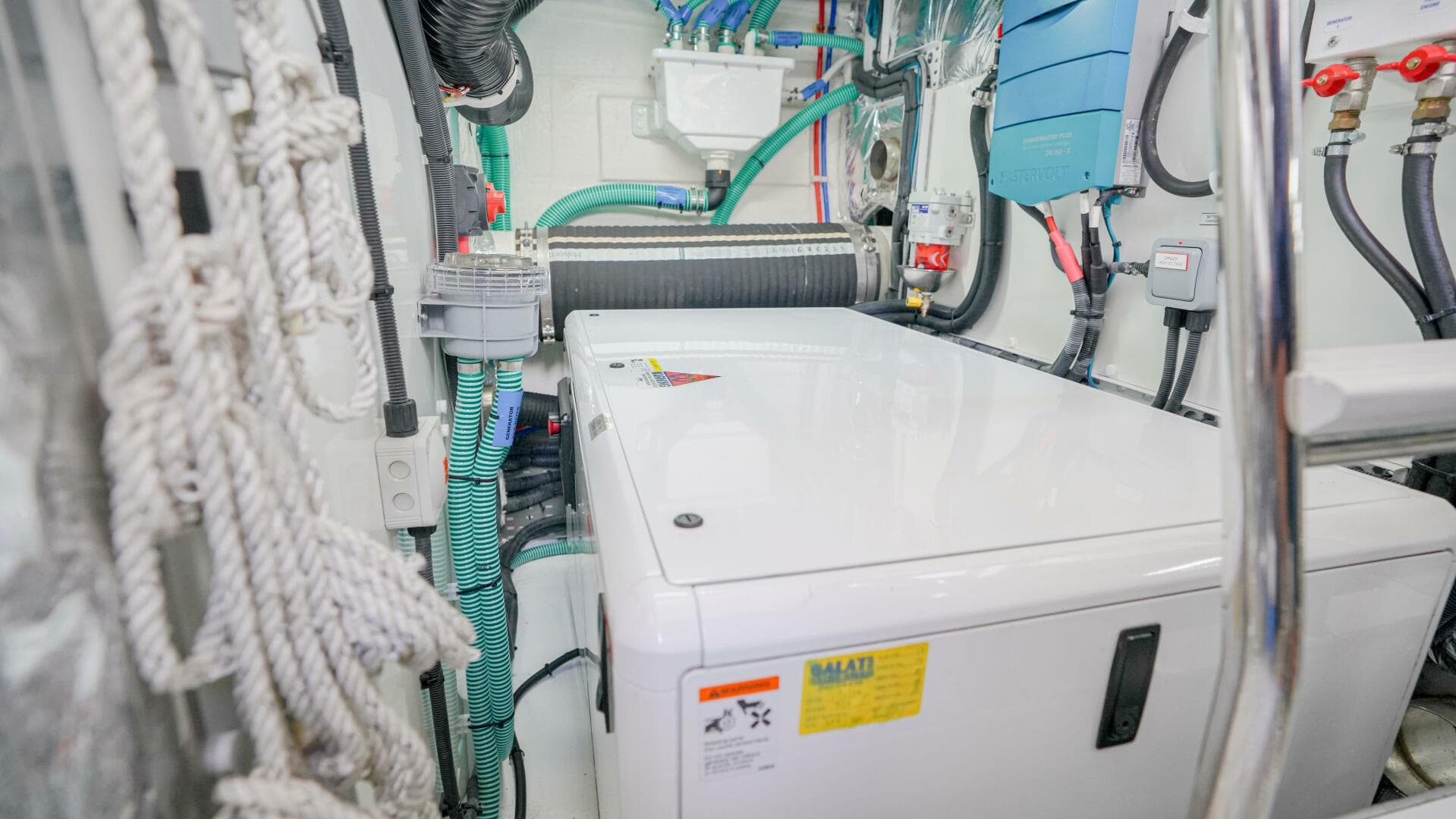 2022 Princess F55 — photo 68