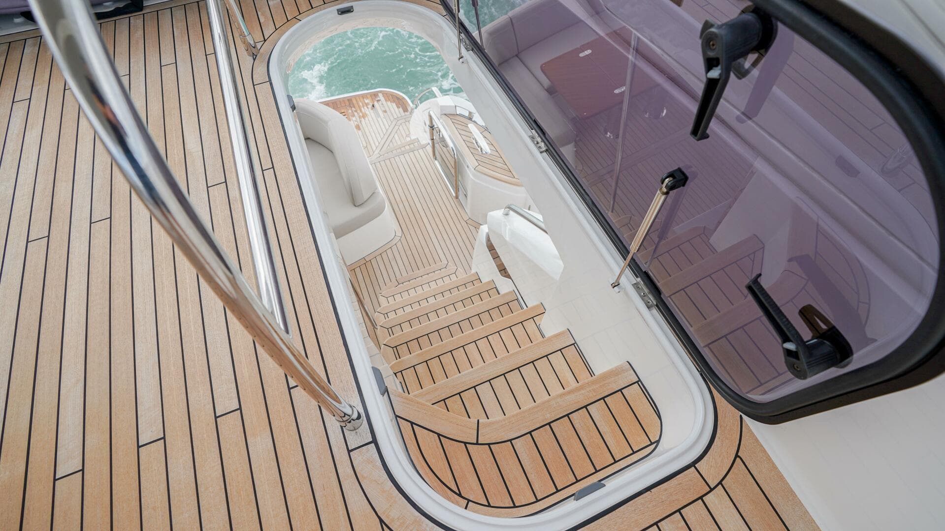 2022 Princess F55 — photo 57