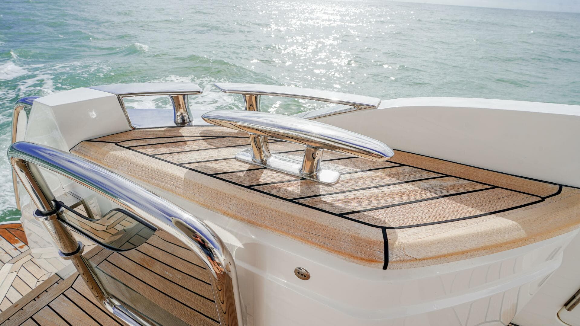 2022 Princess F55 — photo 12