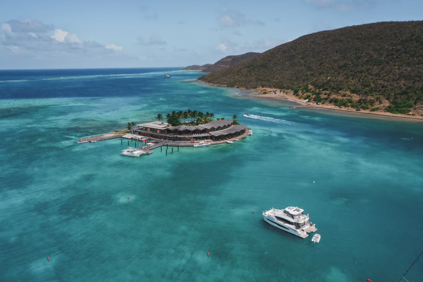 2022 Aquila 54 — photo 3