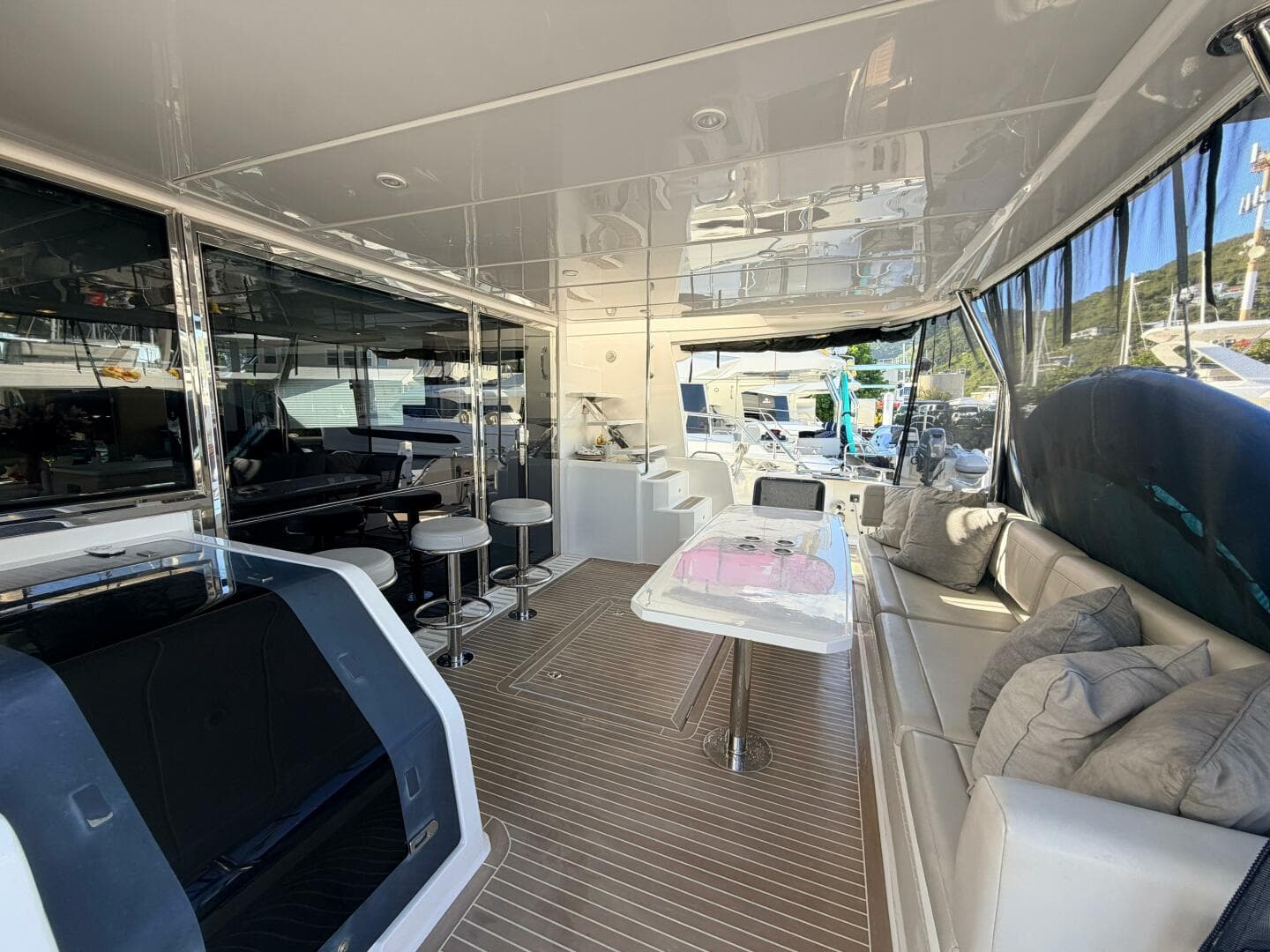 2022 Aquila 54 — photo 16