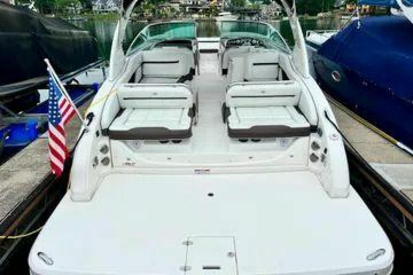 2016 Regal 3200 Bowrider — photo 6