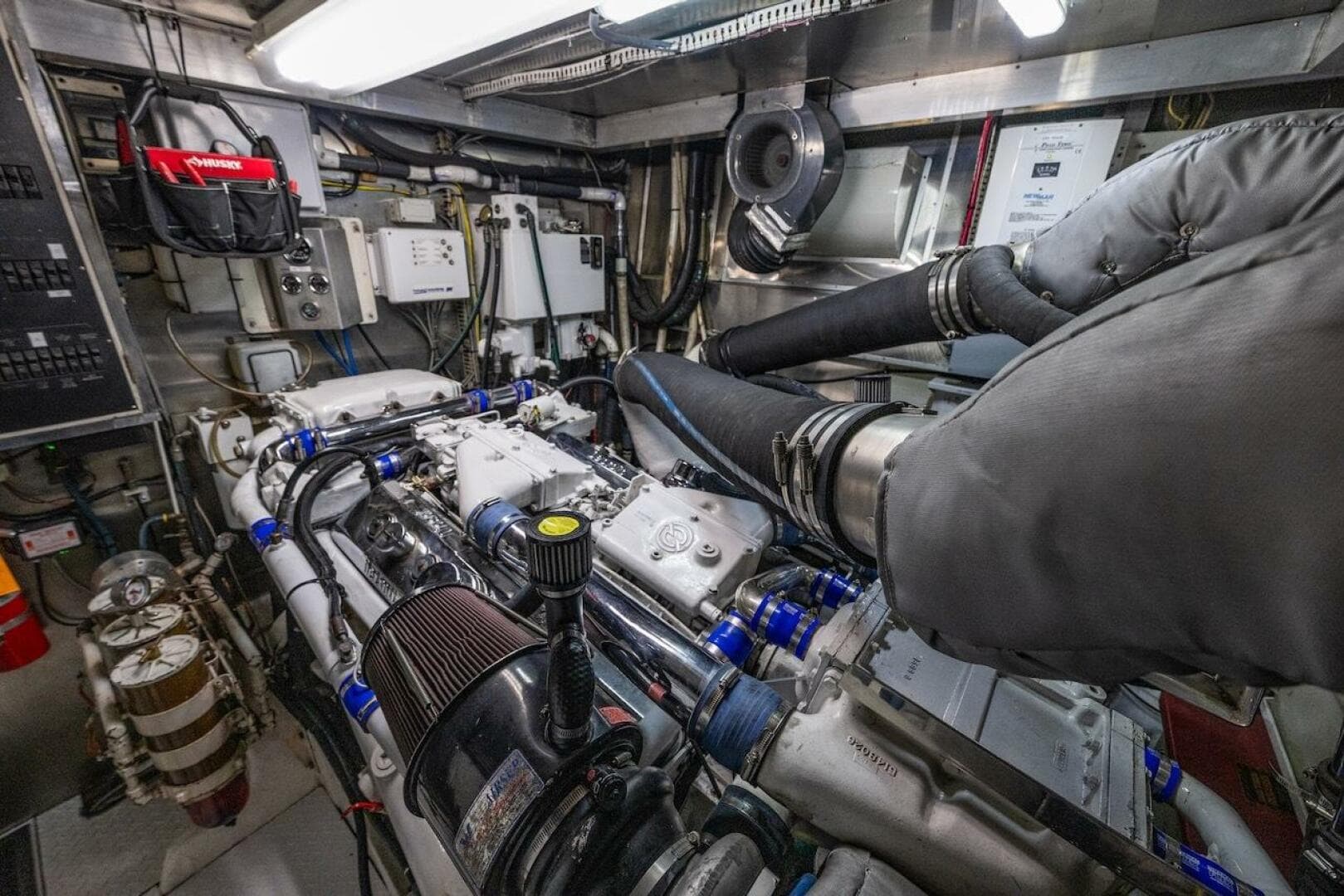 1988 Cheoy Lee 92 — photo 91