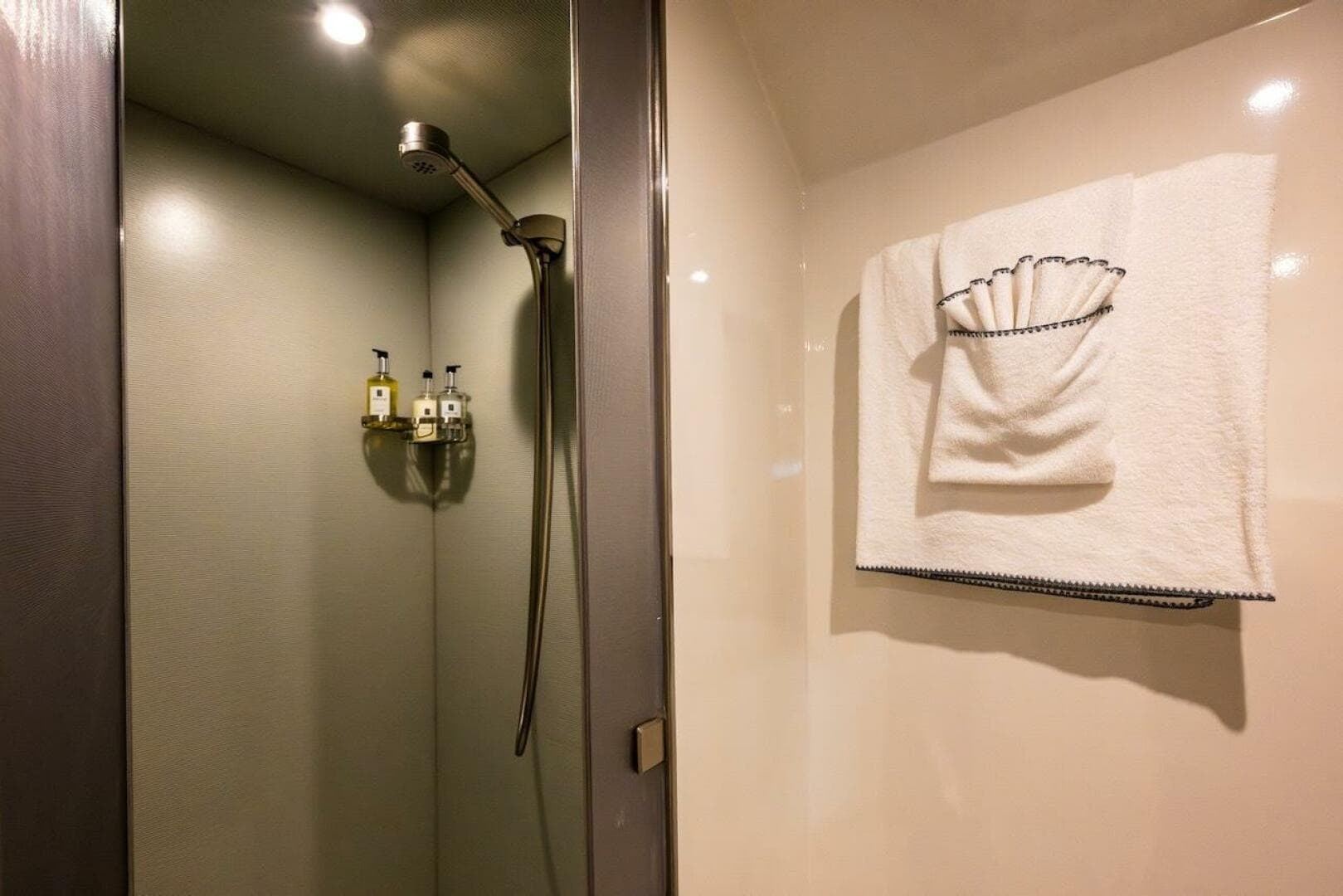 1988 Cheoy Lee 92 — photo 75