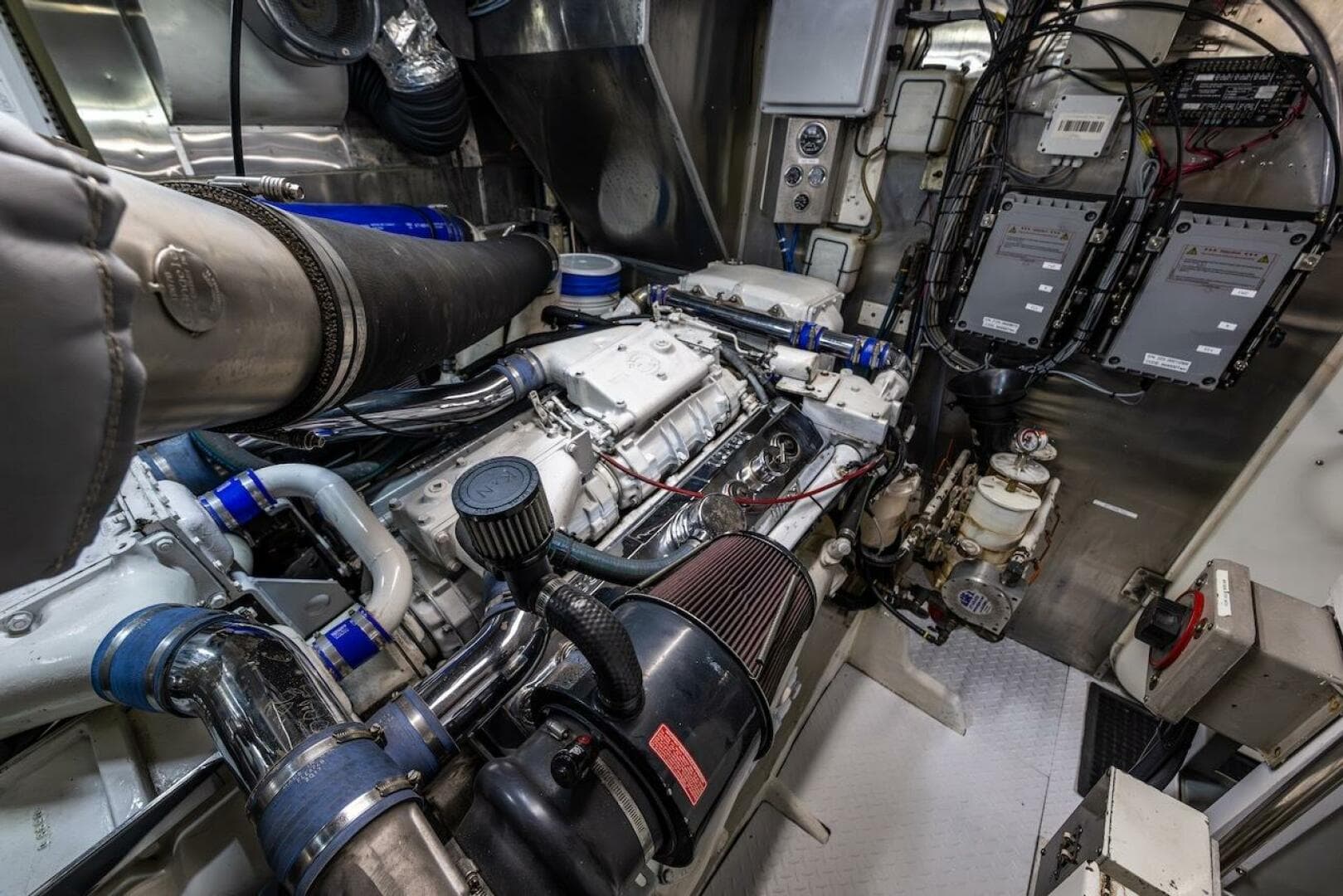 1988 Cheoy Lee 92 — photo 96