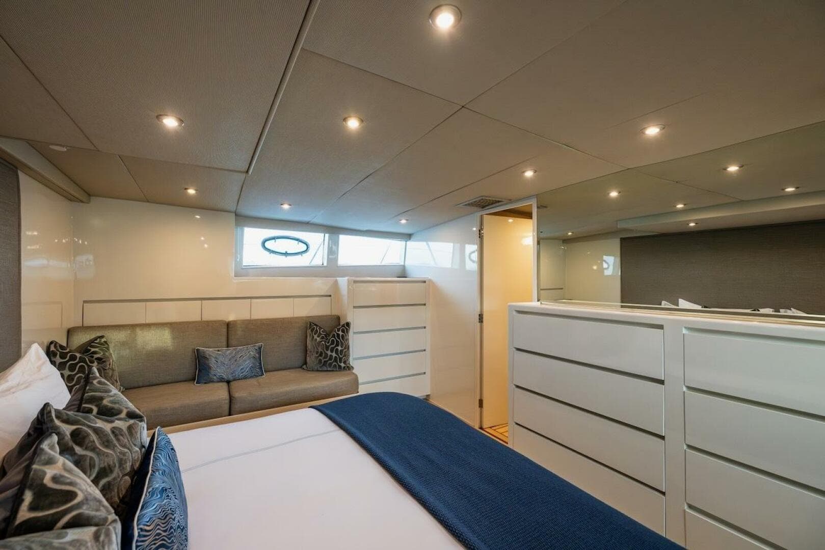 1988 Cheoy Lee 92 — photo 67