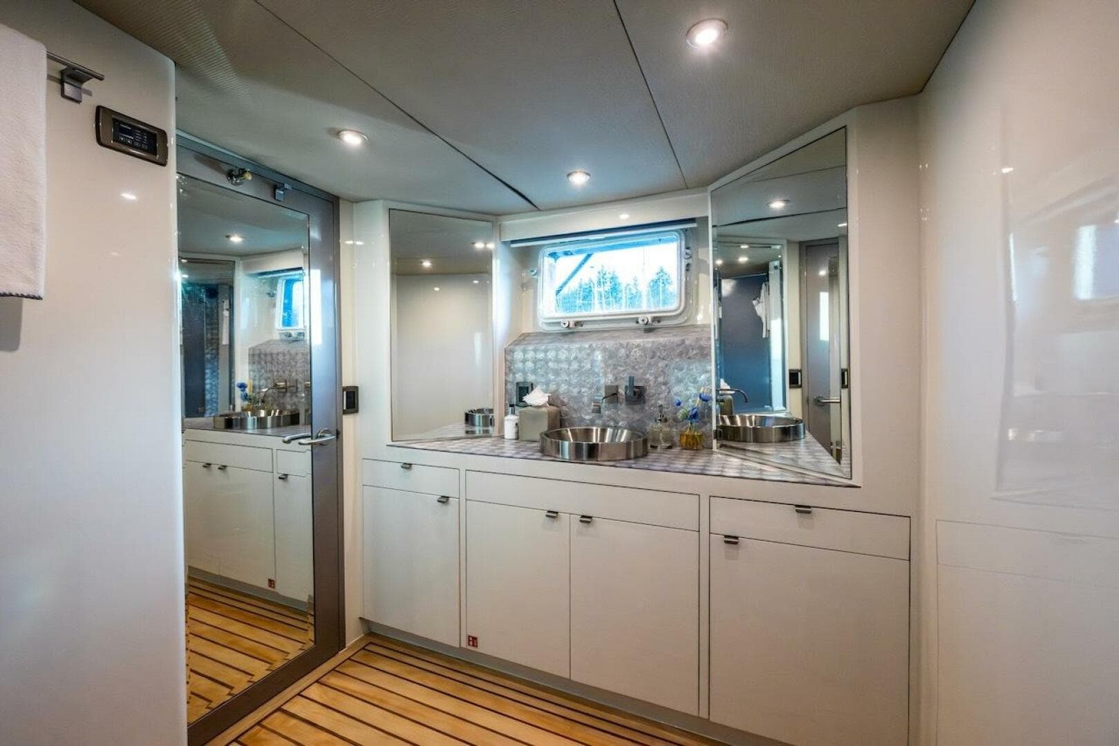 1988 Cheoy Lee 92 — photo 61