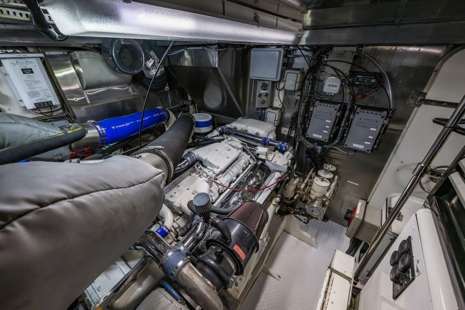 1988 Cheoy Lee 92 — photo 95