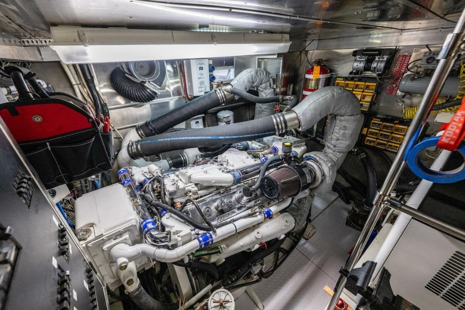 1988 Cheoy Lee 92 — photo 89