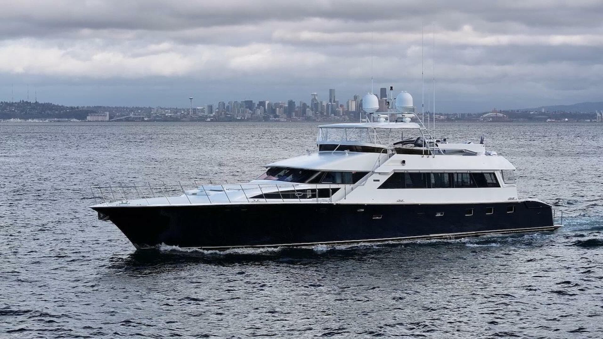 1988 Cheoy Lee 92 — photo 103