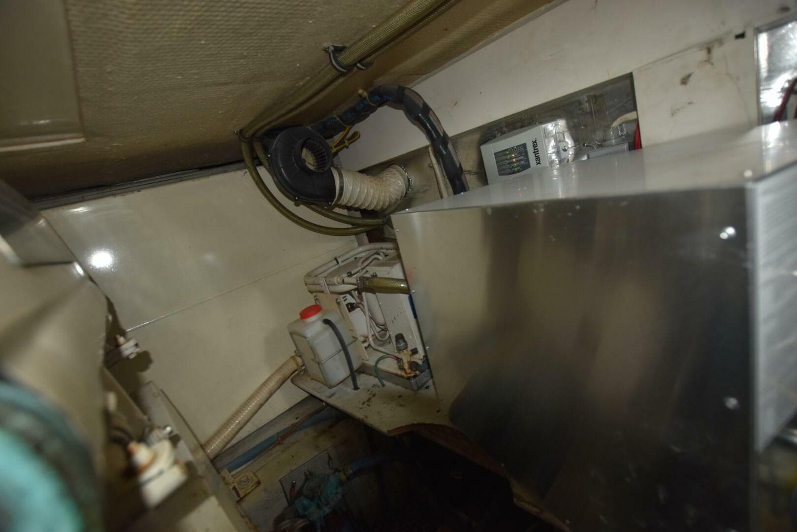 1993 Ocean Yachts — photo 11