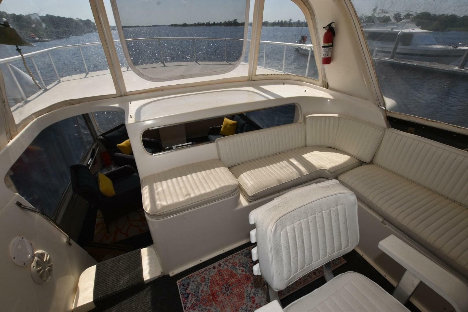 1993 Ocean Yachts — photo 24