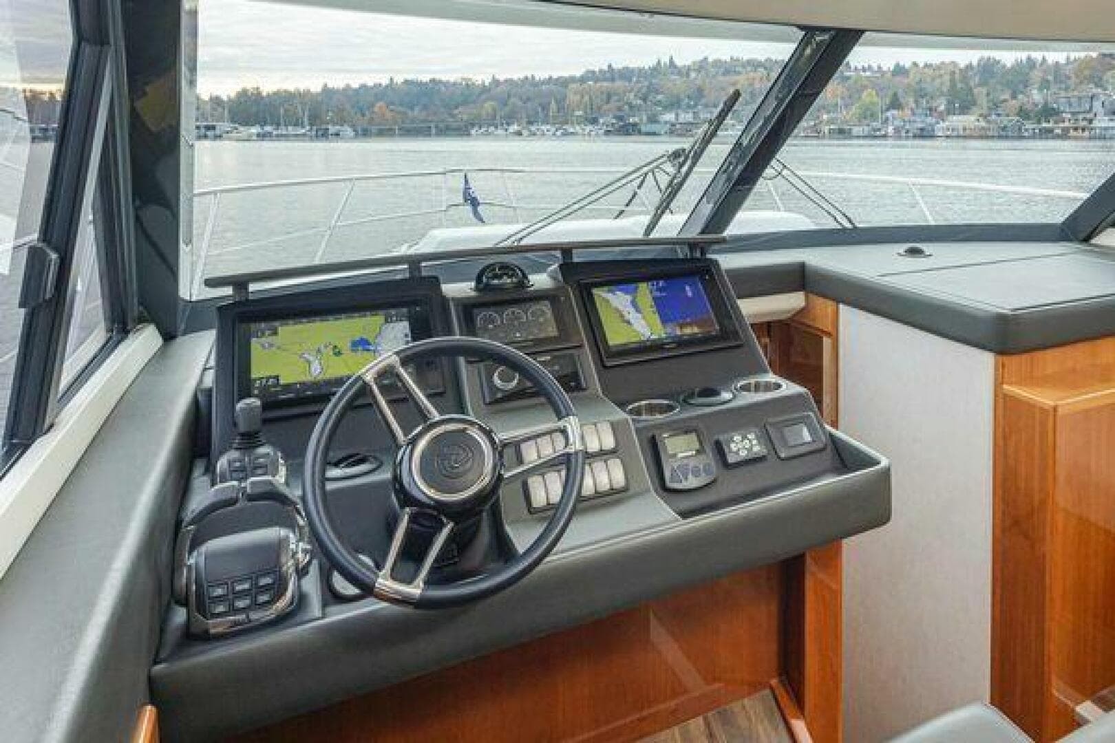 2019 Riviera 395 Suv — photo 12