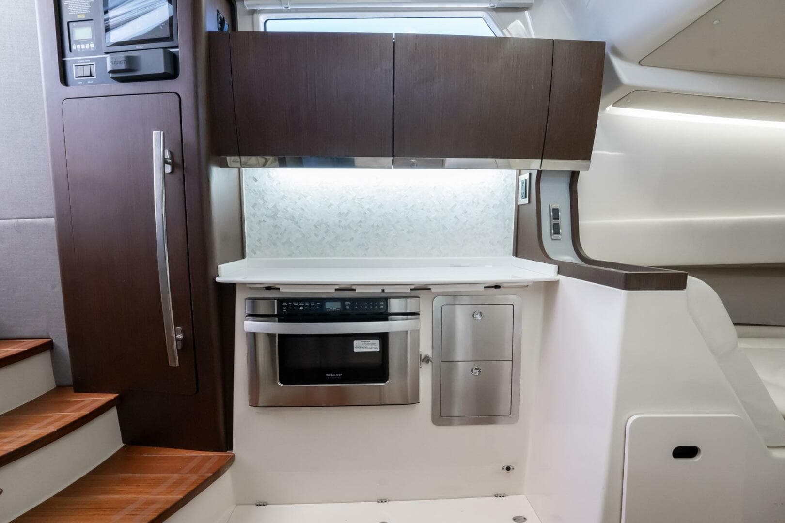 2021 Grady-White Canyon 456 — photo 9