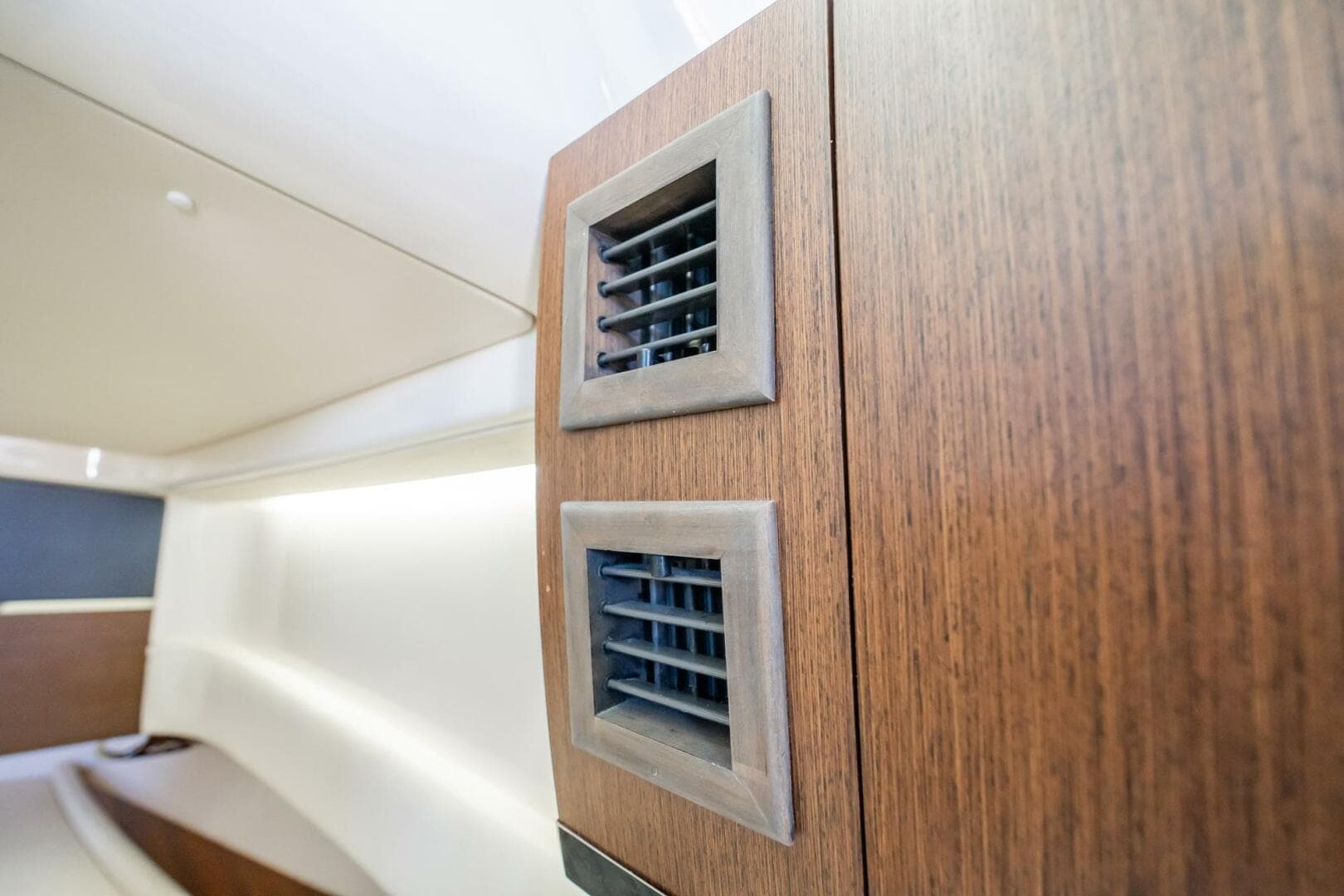 2021 Grady-White Canyon 456 — photo 22