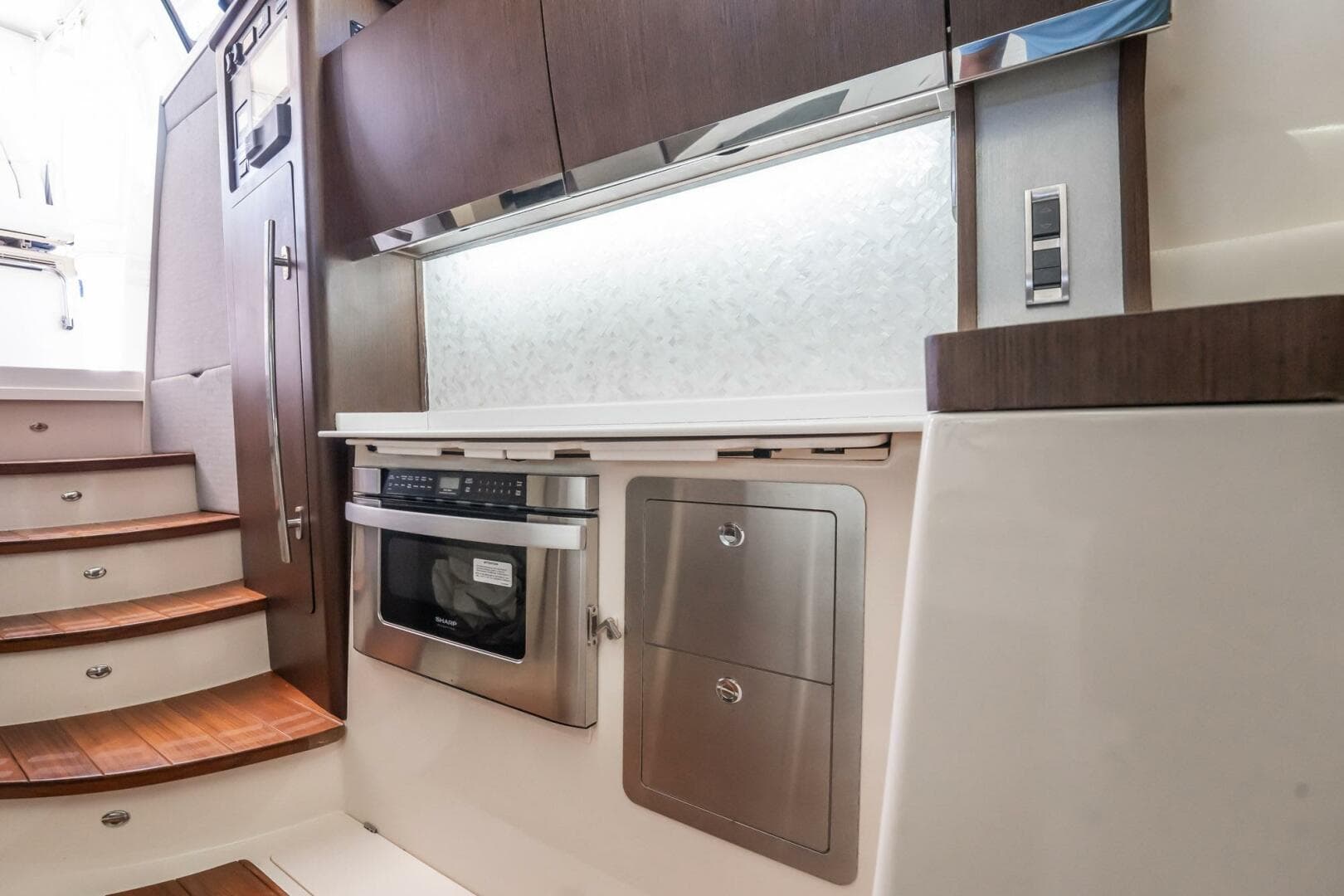 2021 Grady-White Canyon 456 — photo 7