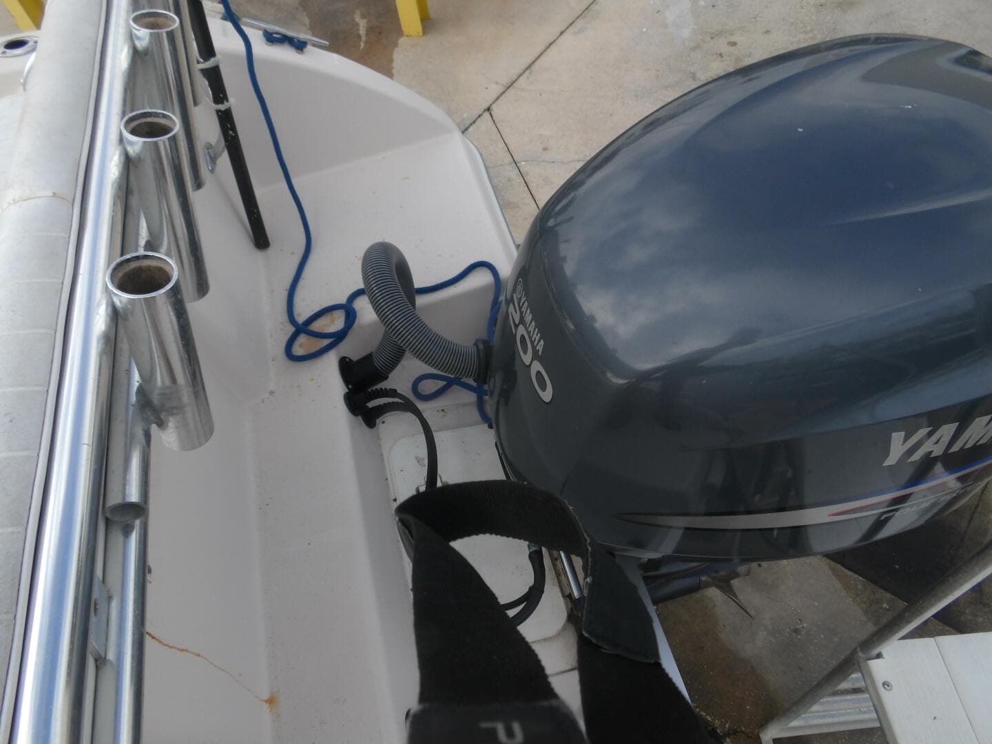 2006 Cobia 210 CC — photo 47