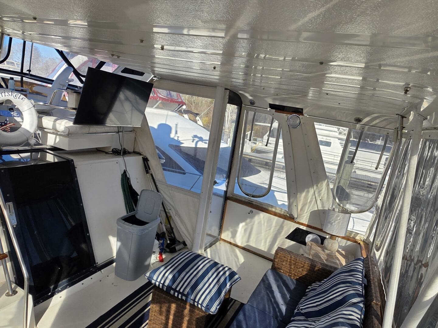 1988 Sea Ray 415 — photo 6