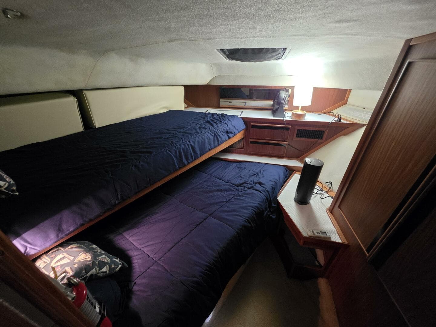 1988 Sea Ray 415 — photo 21