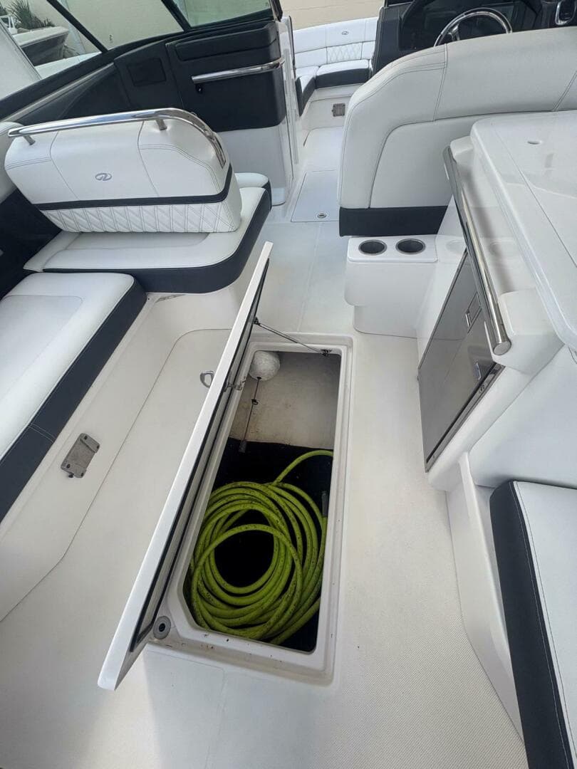 2022 Regal 29 Obx — photo 11