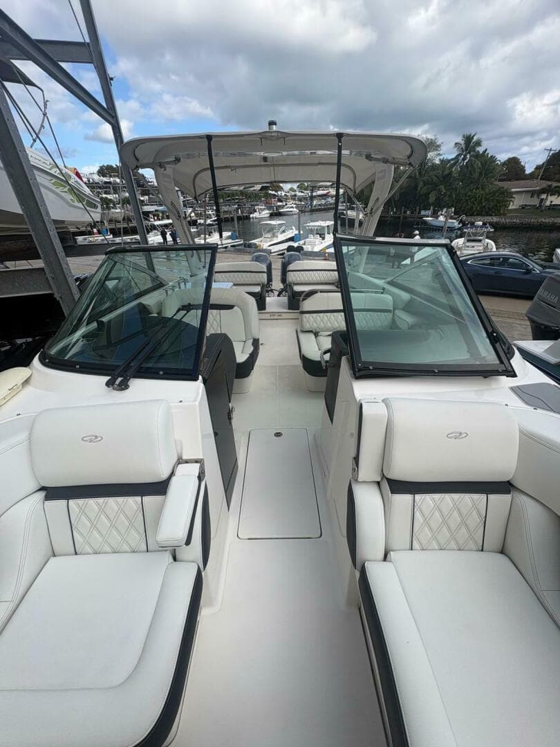 2022 Regal 29 Obx — photo 17