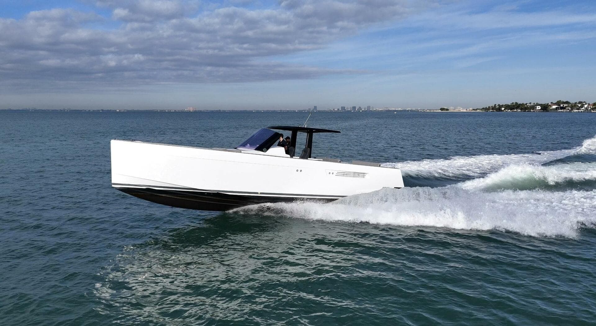 2019 Fjord 40 Open — photo 13