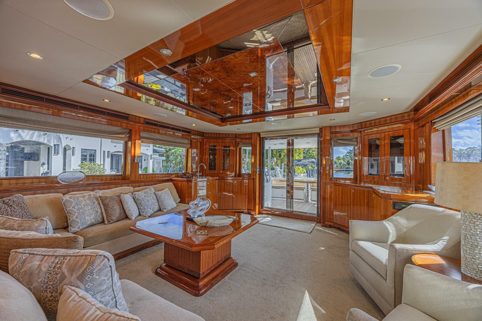 2010 Ocean Alexander 74 — photo 26