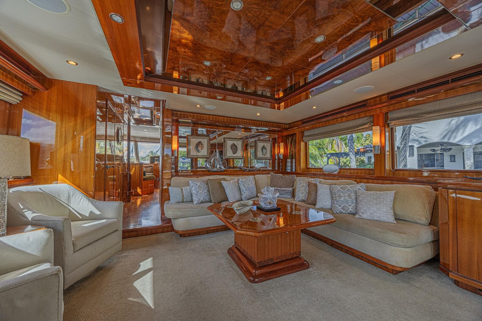 2010 Ocean Alexander 74 — photo 28