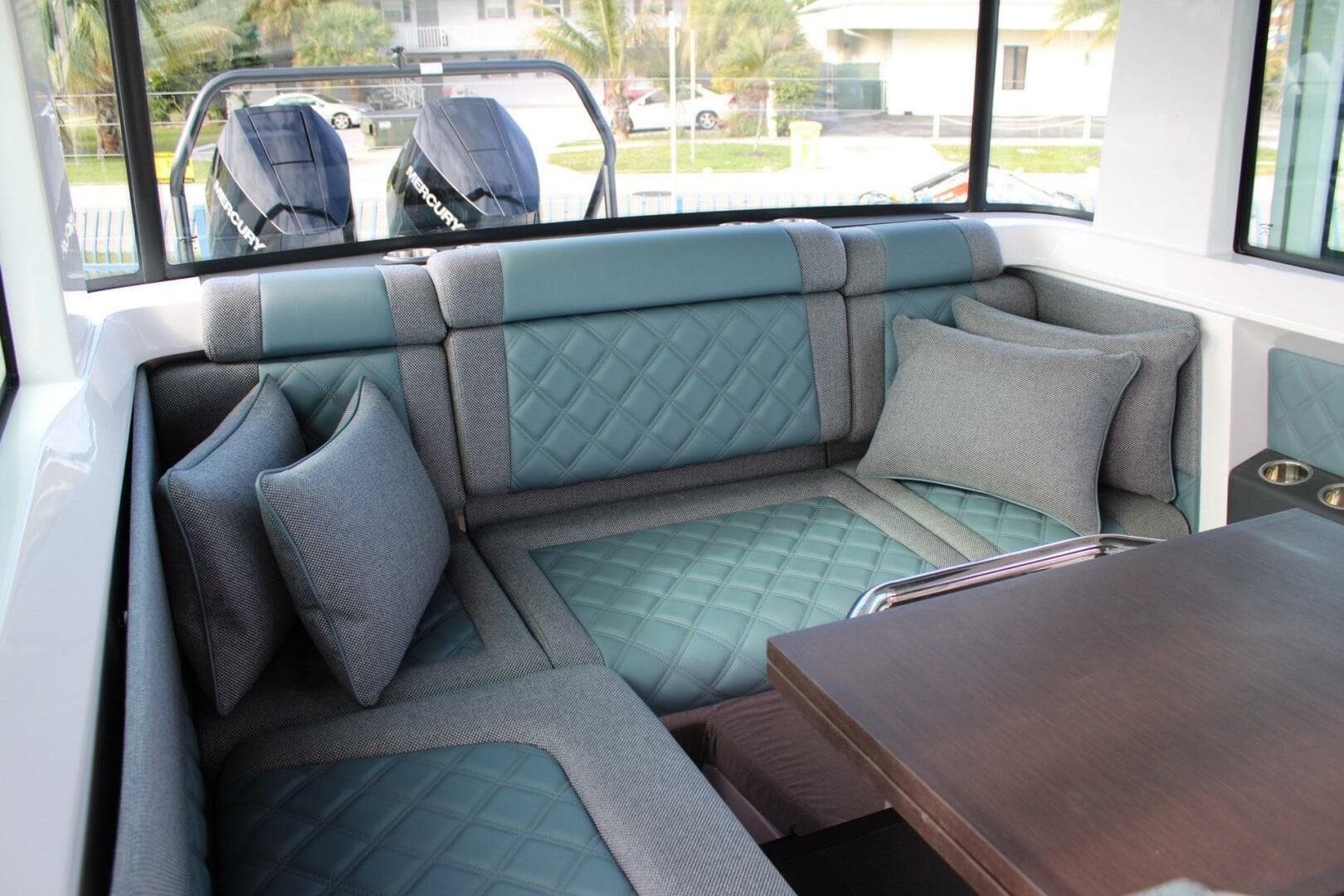 2024 Axopar Cross Cabin — photo 17